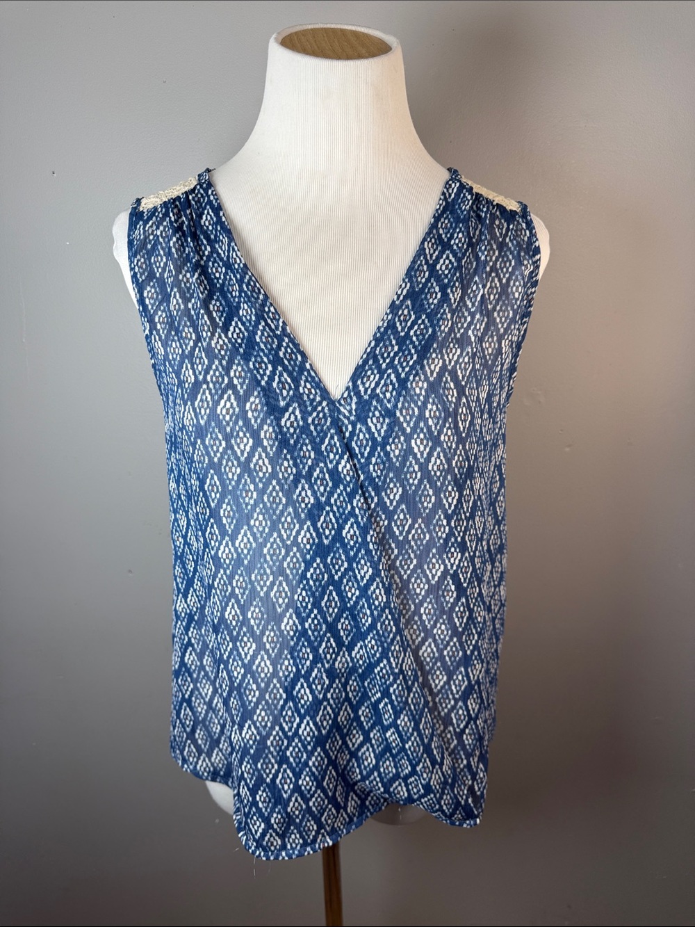 About A Girl Blue and White Diamond-Print V-Neck Camisole